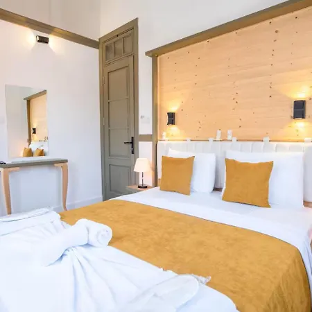 Готель Oezel *